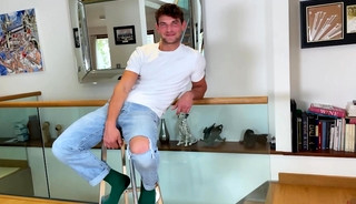 Young Straight & Extremely Muscular Lad Wanks his Massive Thick Uncut Cock & Cums Hard!