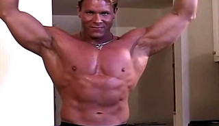 Chris Justis Sexy Posing and Flexing