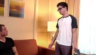 Brendan Phillips e Will Braun com pênis recebendo sexo