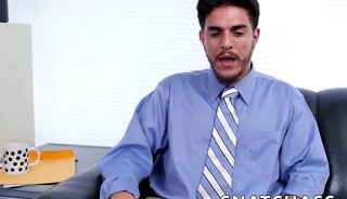 The boss motivates his coworker by having him lick his cock