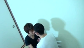 Japanese twink gets fuck
