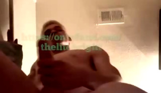 thelitebright jerks his big dick