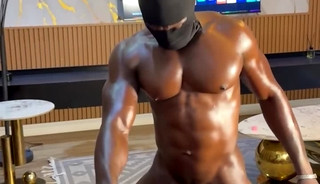 Black bulls fuck hard