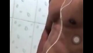 Chard Solano bathroom jakol