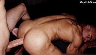 Big Bareback Cock For Muscular Lucky Bottom