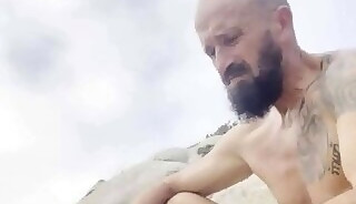 Hugot 93  corrida en la mano exterior