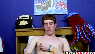 Guy with red hair gets interviewed before a solo session