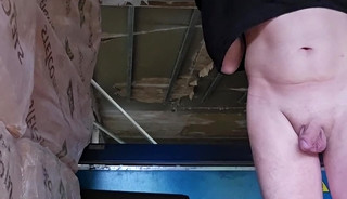 Horny at work, fuck myself and masturbate to the end