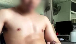 T00teeorg_t00eet - Horny boy jacking off