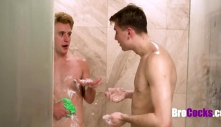 Sharing Sponge And Dick In Shower With Step Bro