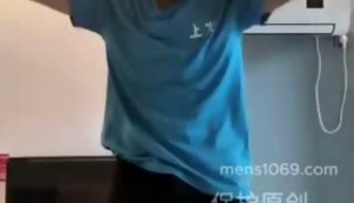 Chinese gym fit man solo cumshot