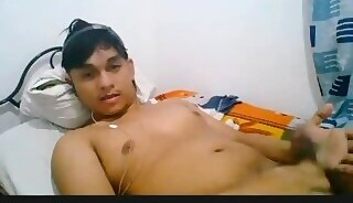 Gipit na lalaki nakipag vidjakulan kay beki