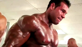 Steve Kuclo Sexy Posing and Lifting Weights