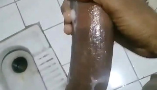 The largest black Yemeni cock  اكبر زب يمني أسود