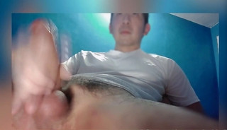 korean dude  cum a lot of sperm