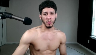 Hot Guy Kevin Wanking and Creaming