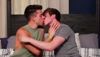 Evan fucks Lucas