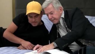 Jim Kits With a Younger Man
