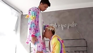 Yes, Just Stretch My Hole Out!